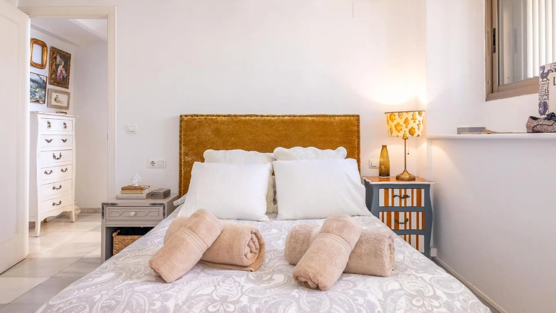 Charming 2 Bedroom Boutique Triplex Apartment With Private Terrace At Seville City Center By Ocityzen 0*,