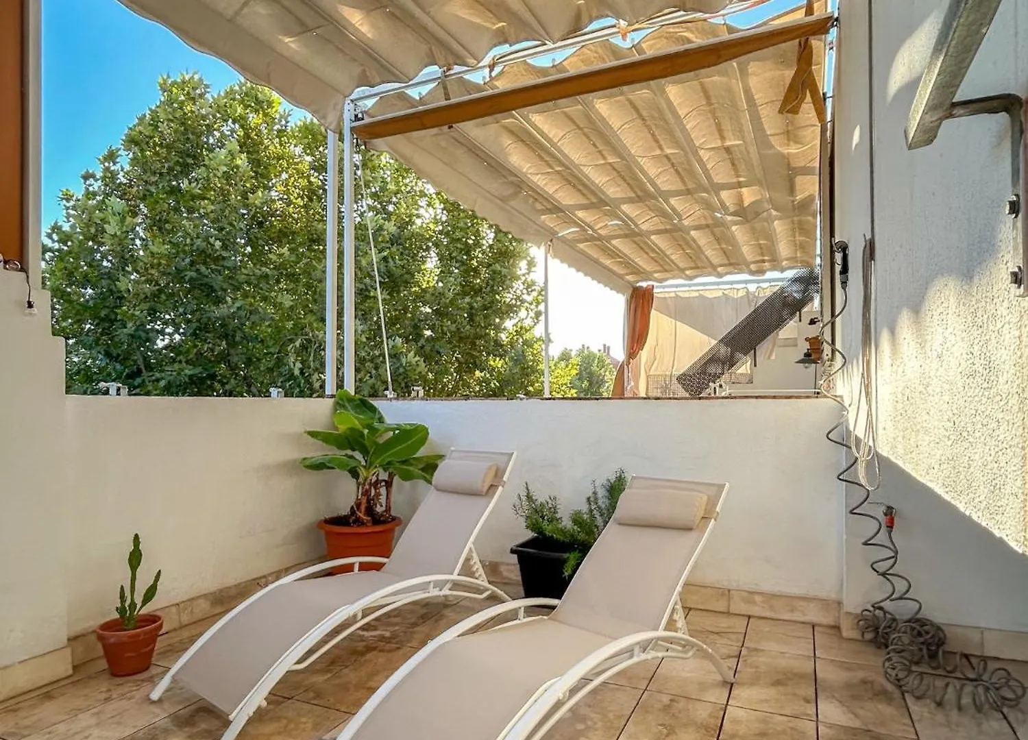 Charming 2 Bedroom Boutique Triplex Apartment With Private Terrace At Seville City Center By Ocityzen