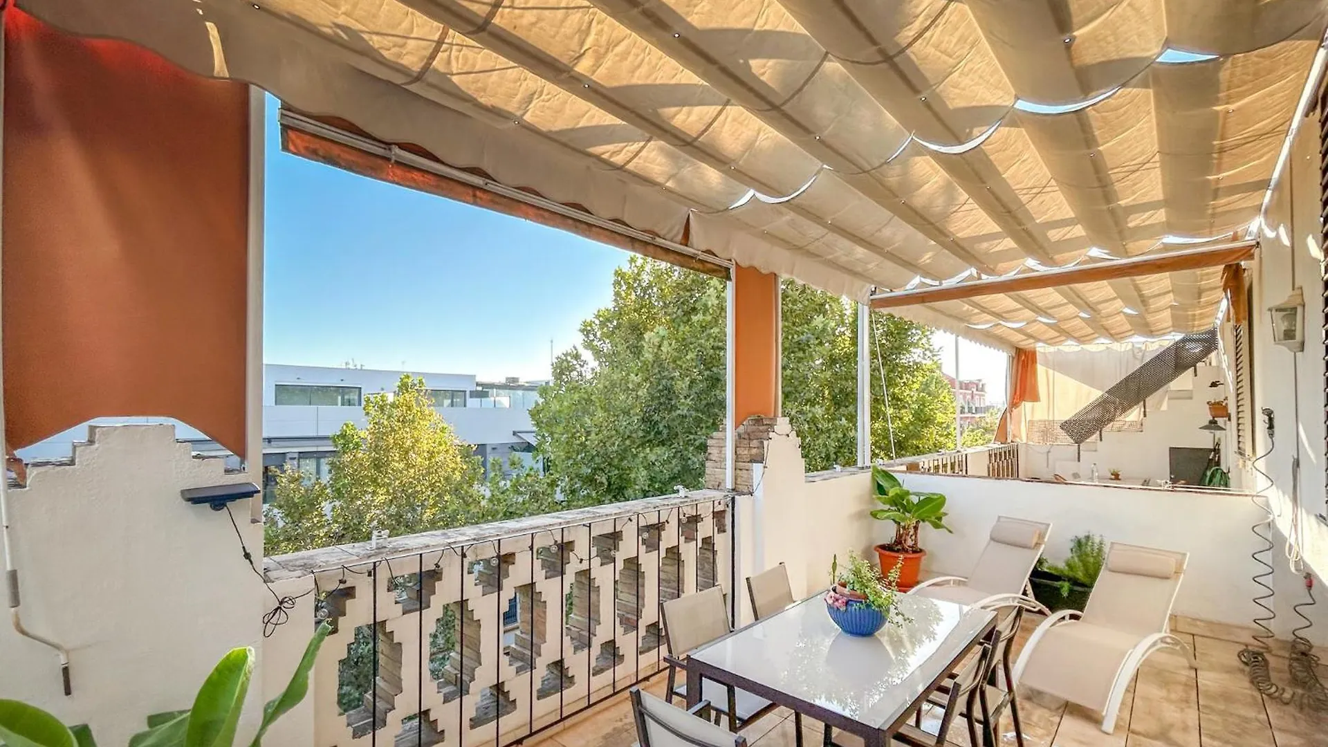 Charming 2 Bedroom Boutique Triplex Apartment With Private Terrace At Seville City Center By Ocityzen